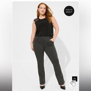 EUC Grey Torrid Trouser Boot Studio Luxe Ponte
Mid-Rise Pant Size 16